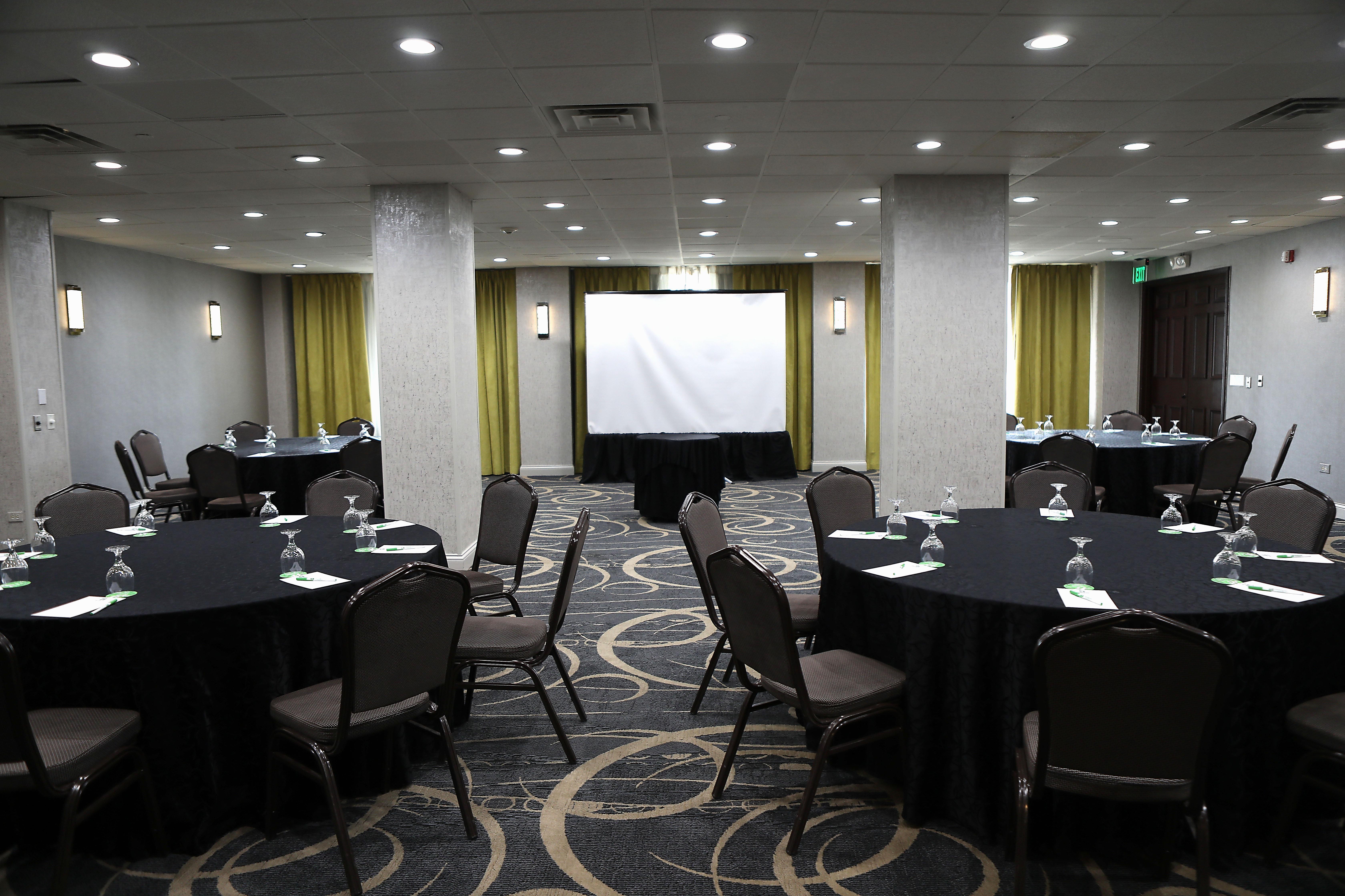 אוקברוק טראס Holiday Inn Chicago/Oak Brook By Ihg מראה חיצוני תמונה