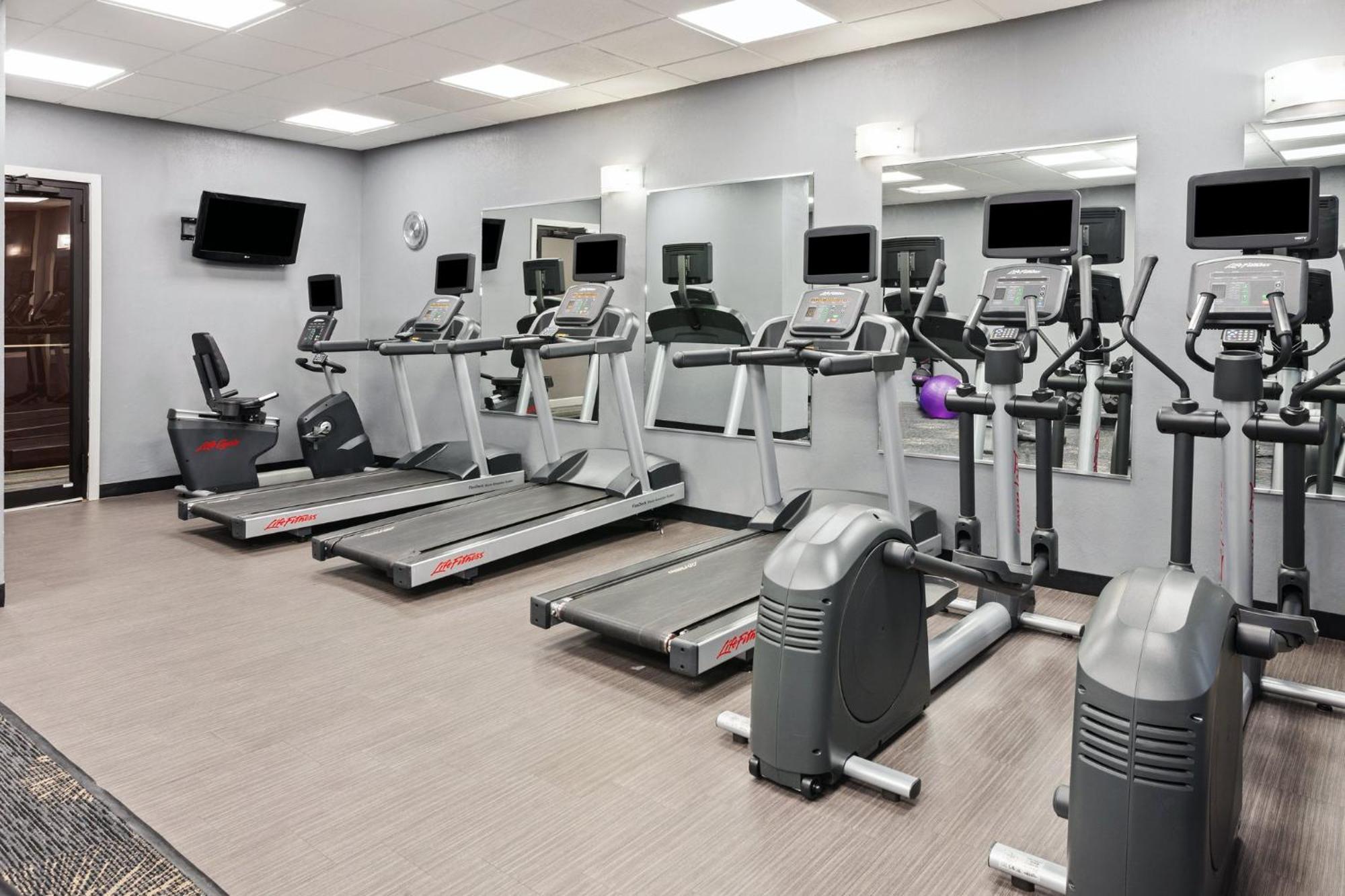 אוקברוק טראס Holiday Inn Chicago/Oak Brook By Ihg מראה חיצוני תמונה