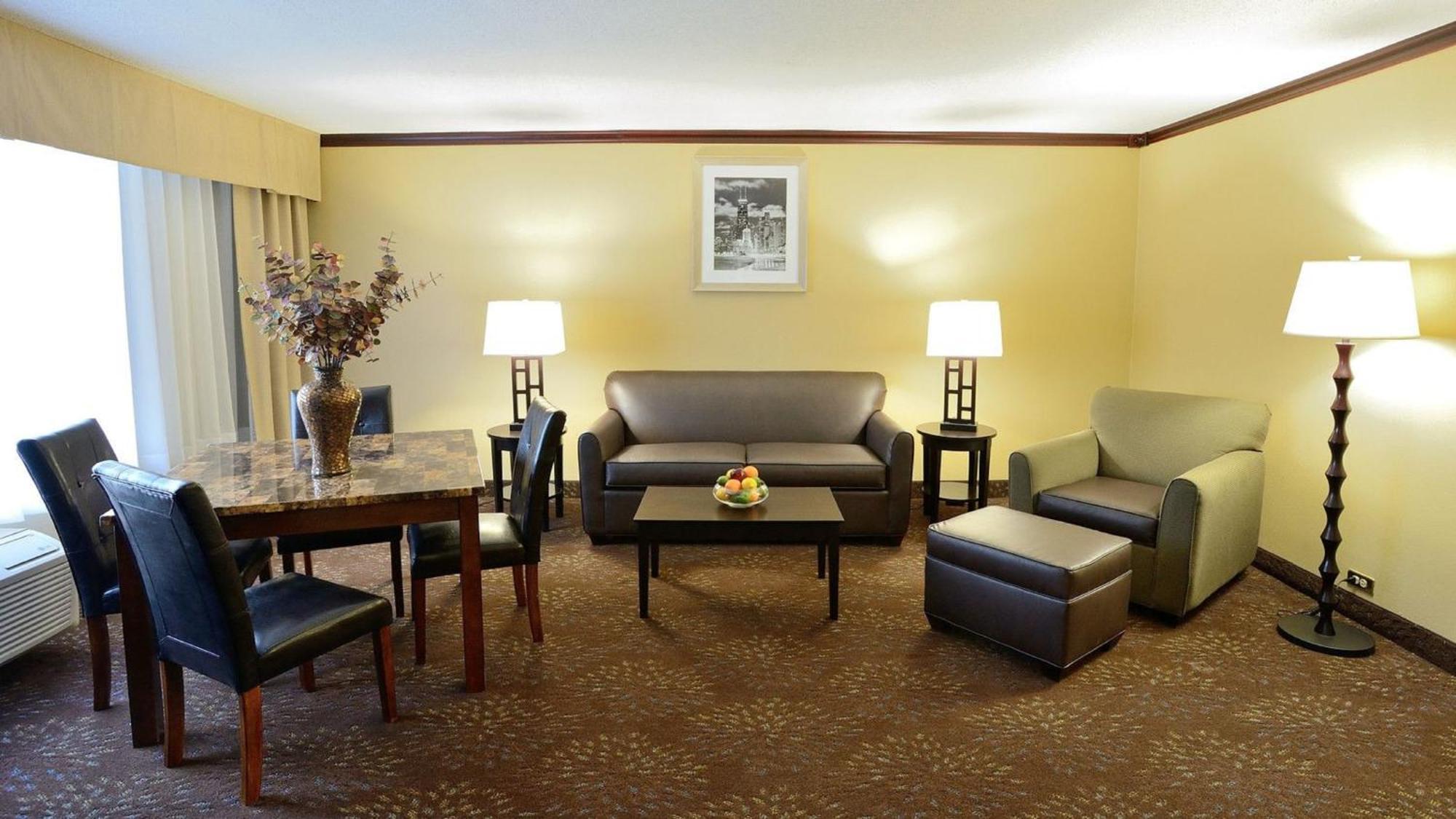 אוקברוק טראס Holiday Inn Chicago/Oak Brook By Ihg מראה חיצוני תמונה