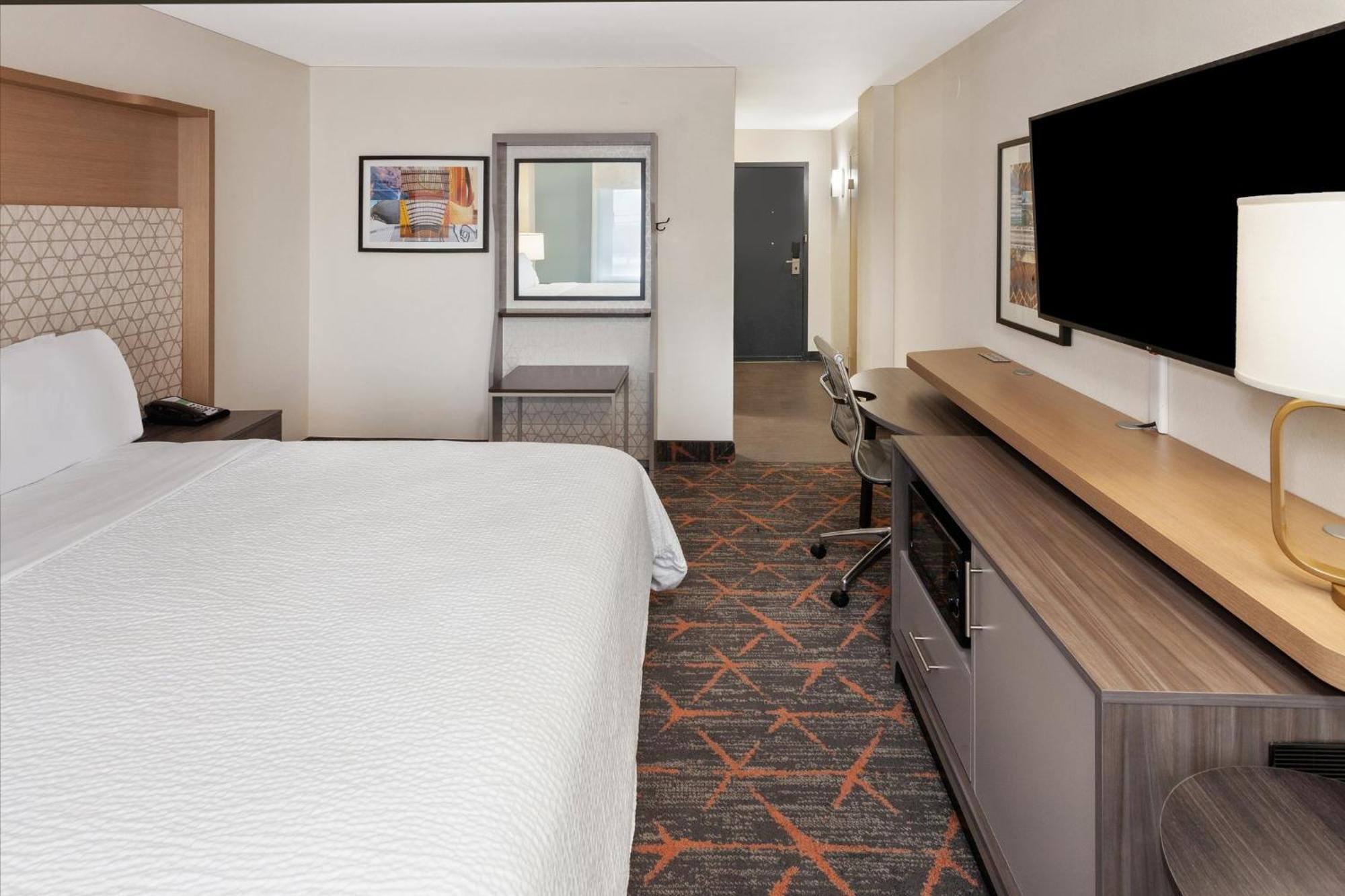 אוקברוק טראס Holiday Inn Chicago/Oak Brook By Ihg מראה חיצוני תמונה